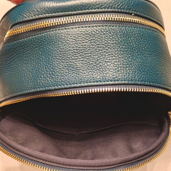 Coach Court Backpack - Picture 3 of 6